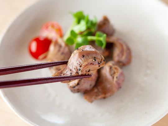 TONGTONG鶏砂肝燻製　60ｇ  （約6個入り）