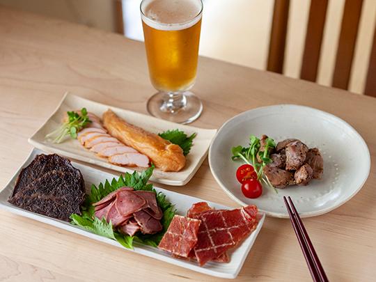 TONGTONG鶏砂肝燻製　60ｇ  （約6個入り）